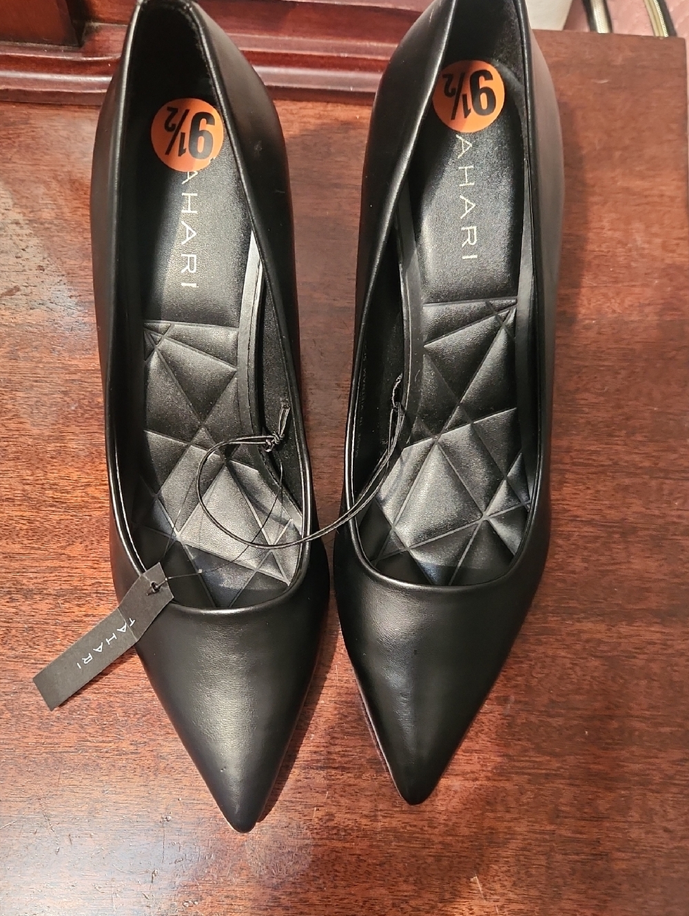 Tahari Black Pointed-Toe Leather Pumps